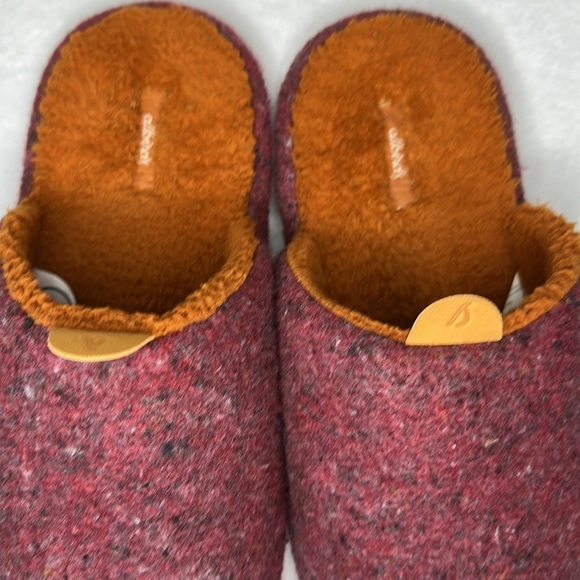Allbirds Wool Runners Slippers Unisex Cozy Red Slippers M 6.5 F - Picture 4 of 8
